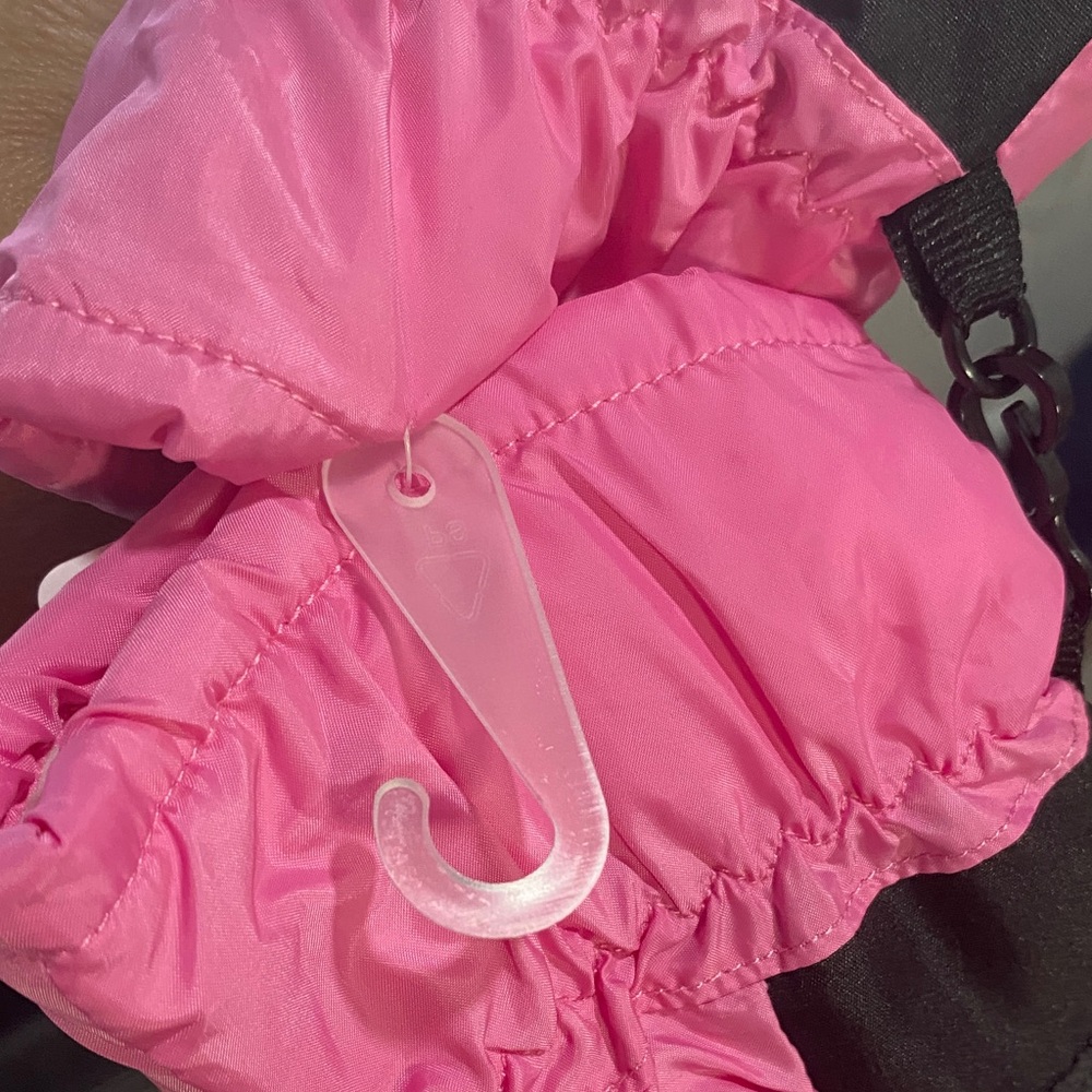 Ozark Trail Outdoor Pink and Black Gloves - Picture 9 of 9